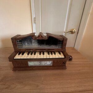 Emenee Electric Golden Pipe Organ